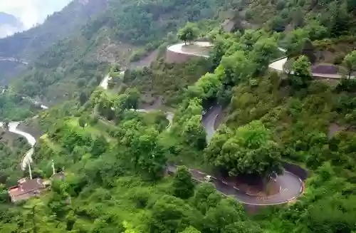 十大危险公路(中国最险峻的山路)插图5