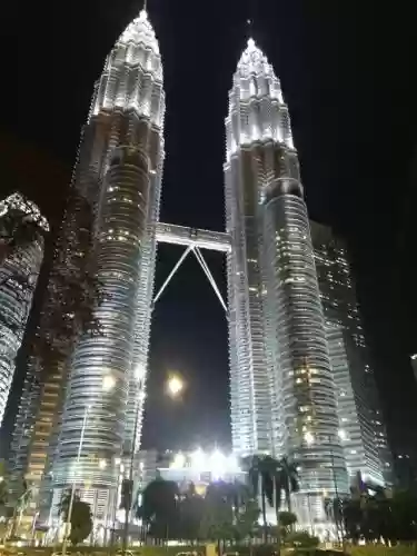 马来西亚十大城市(马来西亚著名的景点有哪些)插图