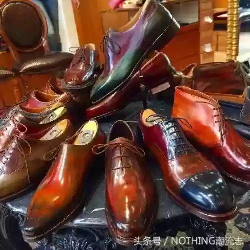 男士品牌皮鞋十大排名(十大高端商务男鞋)插图20